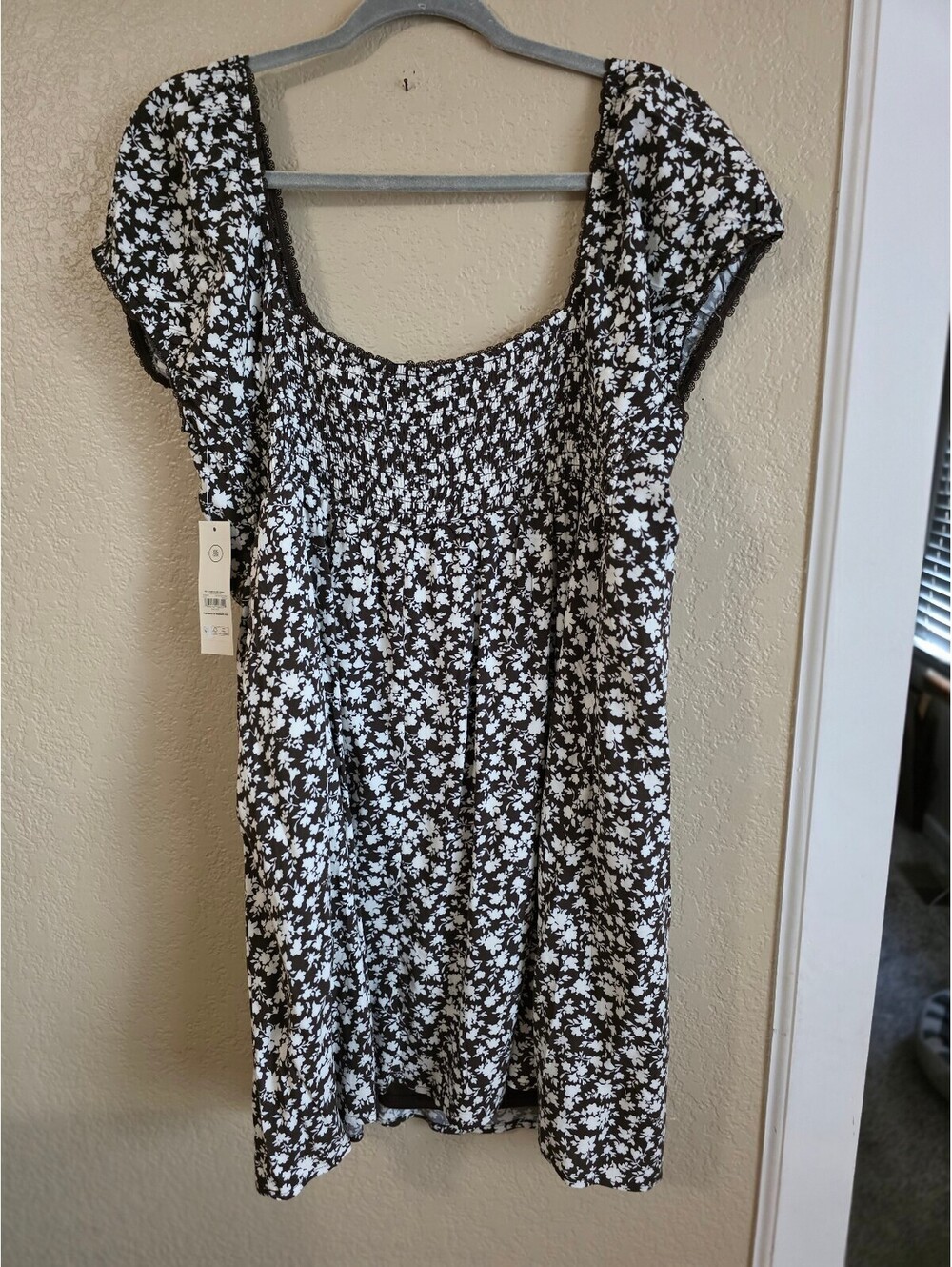 No Boundaries XXL Floral Print Dress with Square Neck - Picture 4 of 4
